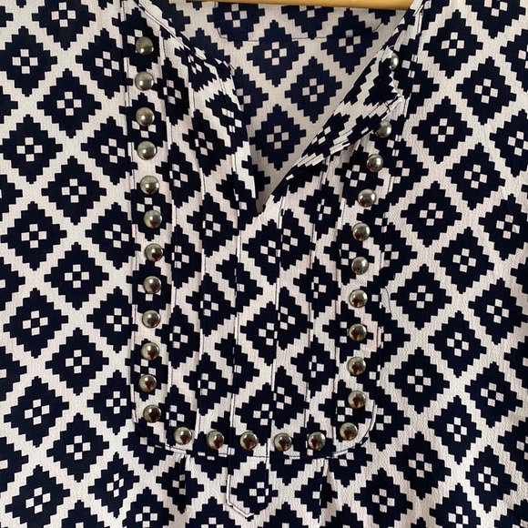 NWT. 41 hawthorn.  dark blue and cream top.  Women’s medium - Picture 2 of 6